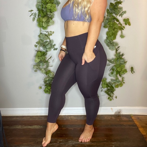 Fabletics Pants - ✨Fabletics Pure Luxe Oasis High Rise Leggings M✨